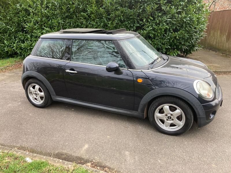 View MINI HATCH 1.6 Cooper Hatch
