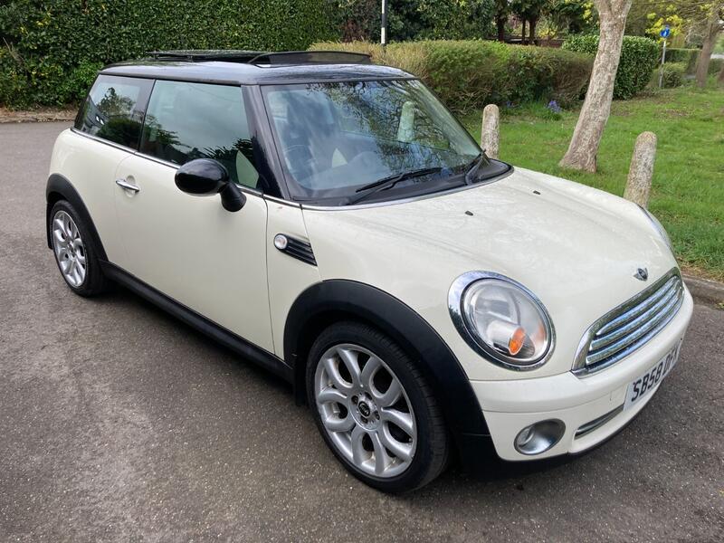 View MINI HATCH 1.6 Cooper Hatch