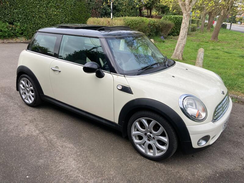 View MINI HATCH 1.6 Cooper Hatch