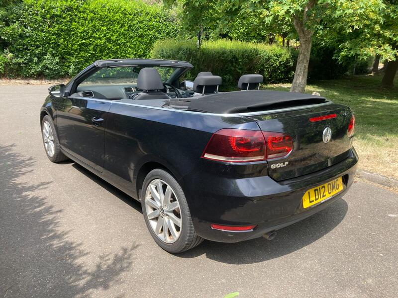 View VOLKSWAGEN GOLF 1.6 TDI BlueMotion Tech SE