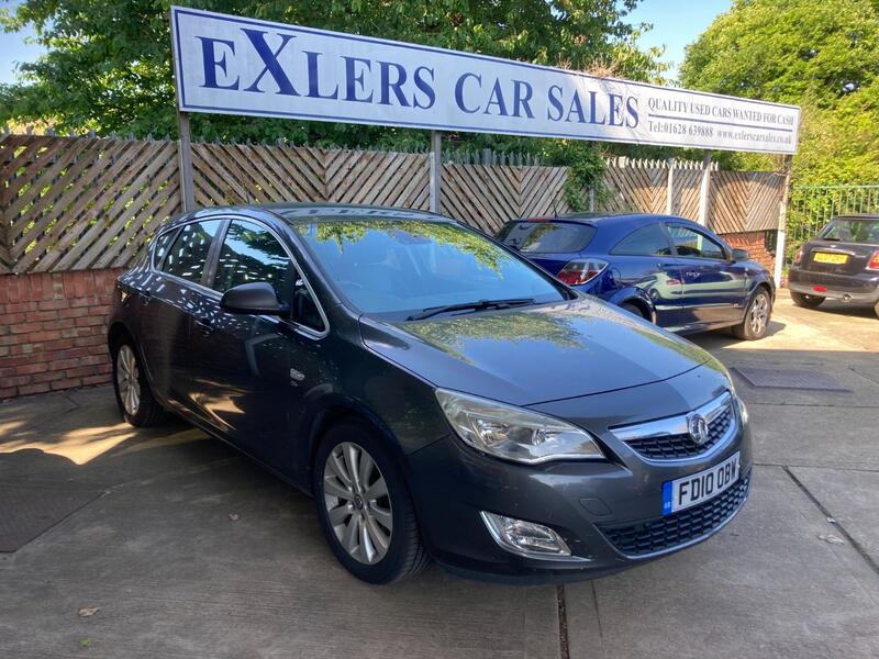 View VAUXHALL ASTRA 1.7 CDTi Elite