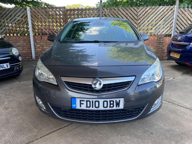 View VAUXHALL ASTRA 1.7 CDTi Elite